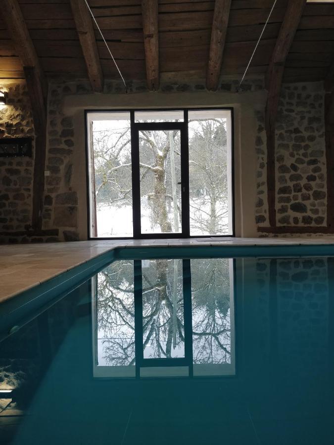 ホテル Les Fayettes Montregard エクステリア 写真